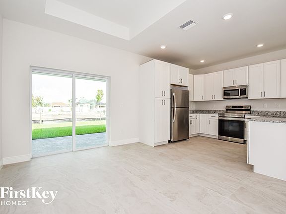 5th image of 2426 NW 20th Pl
