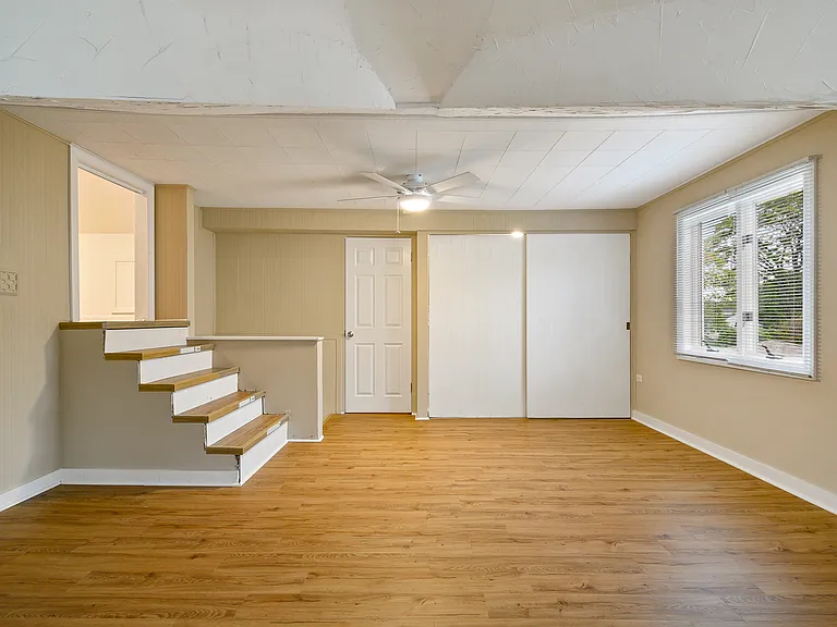 235 W Hickory Rd — Photo 14