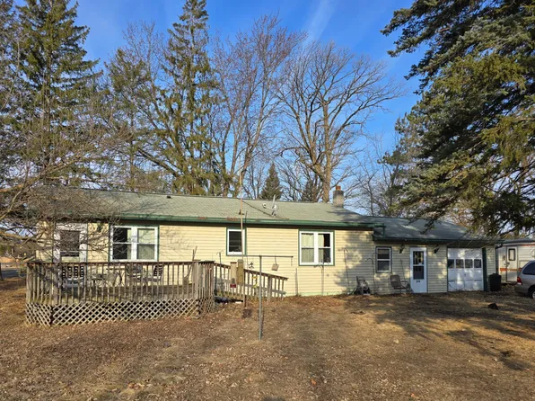 218 King St S, Backus, MN 56435