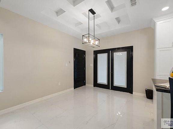 4th image of 177 Dorel Dr