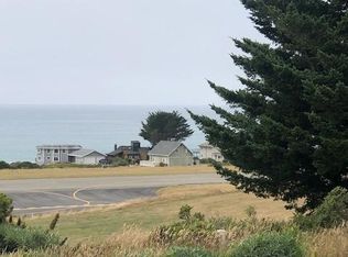 223 Sea View Rd, Whitethorn, CA 95589