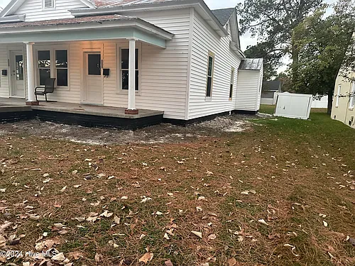 423 Snow Hill St Photo 1