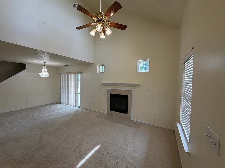 5804 Cherryrain Ct — Photo 4
