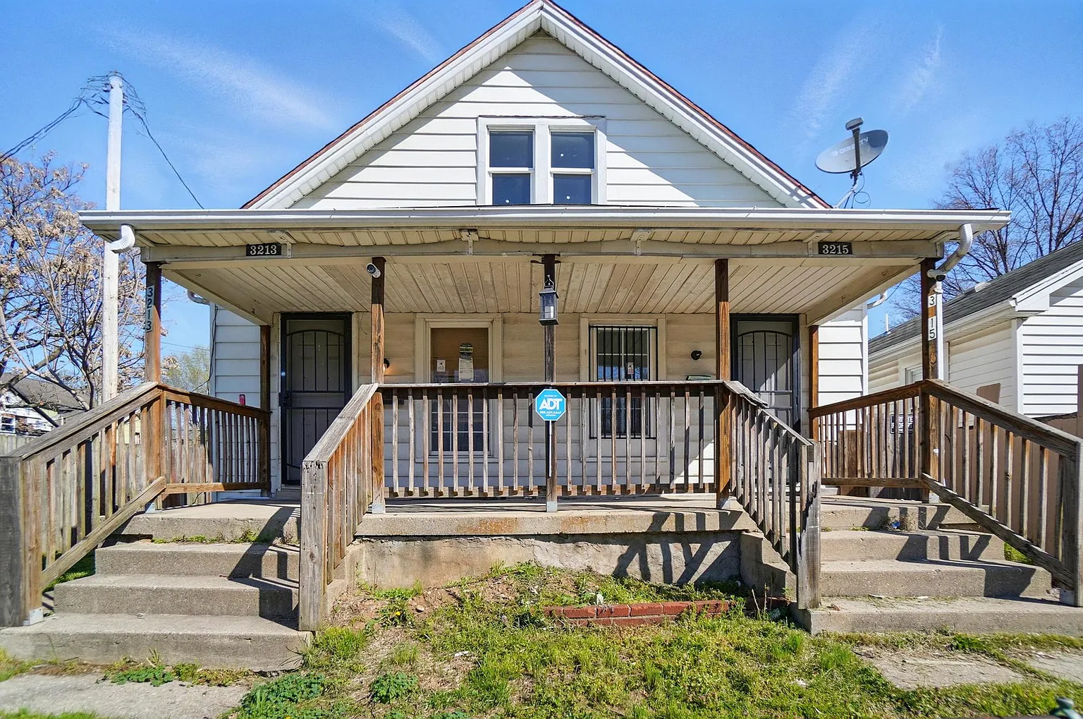 3213-3215 E 5th St #3213 photo 1