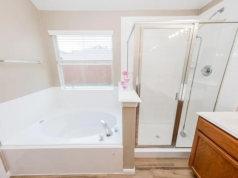 19247 Dillsbury Ct — Photo 23