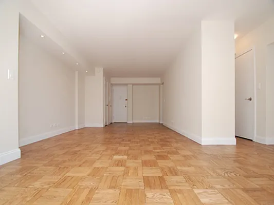 Rented by Buchbinder & Warren | media 2