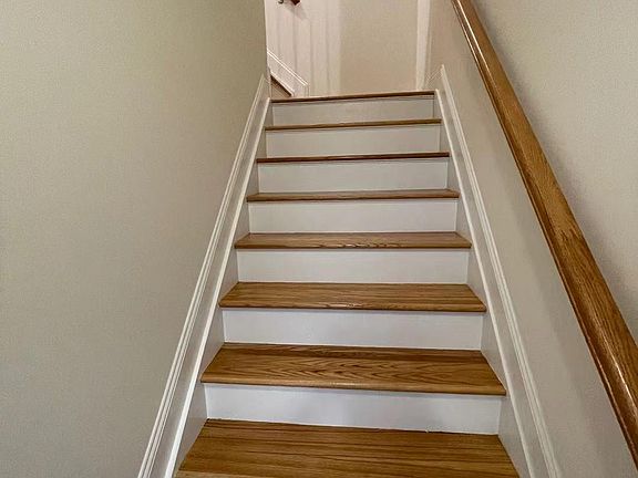 2nd image of 501 Gower St #2