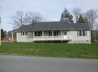 129 Division St, Shady Spring, WV 25918