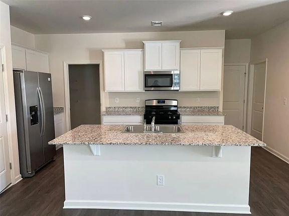 2nd image of 5351 Aster Pl