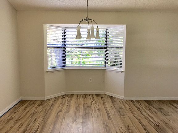 2nd image of 4435 Westlake Dr