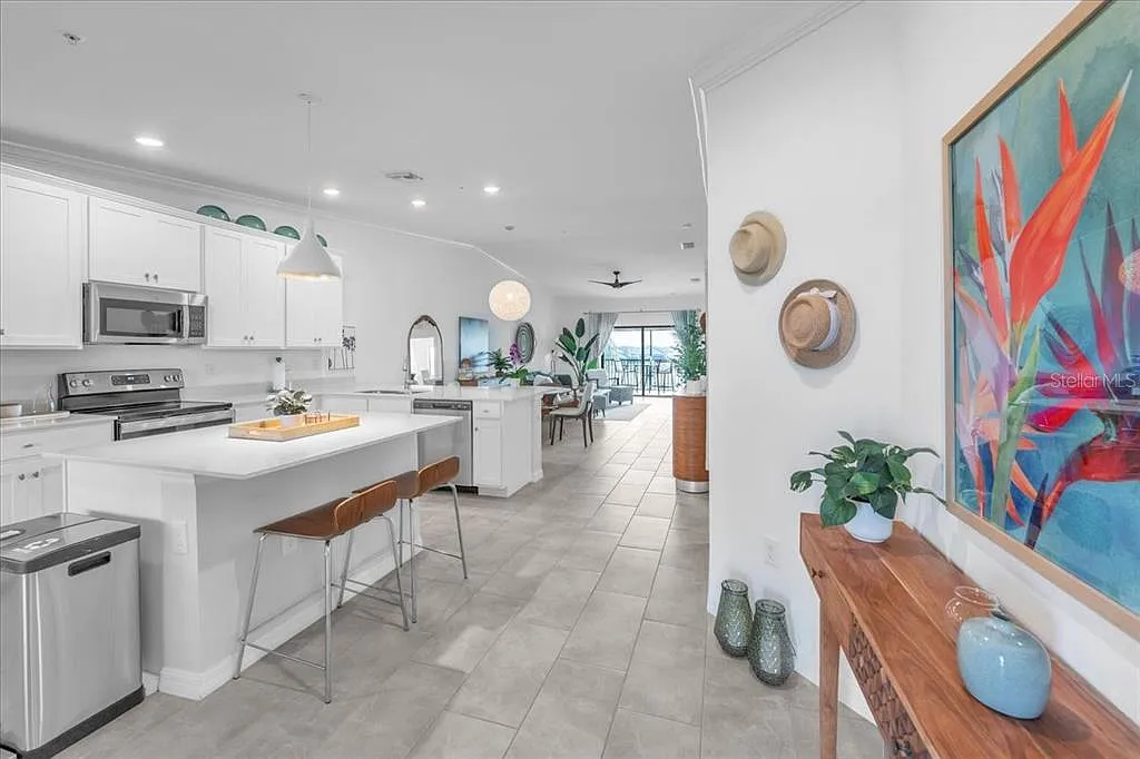 2 bed, 2.0 bath, 1462 sqft, $3,000 — Photo 3