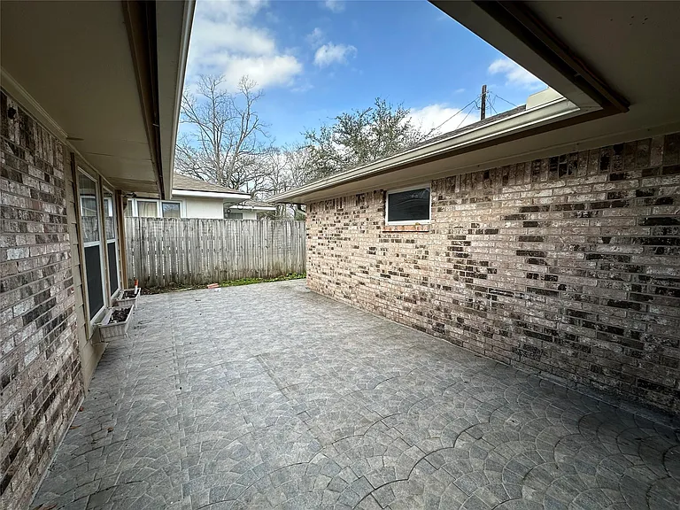 8522 Westview Dr — Photo 16