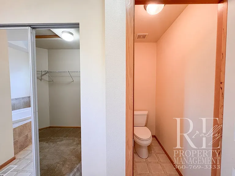 18128 Mount Walker Dr NE — Photo 26