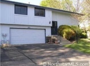 6613 Ives Ln N, Maple Grove, MN 55369