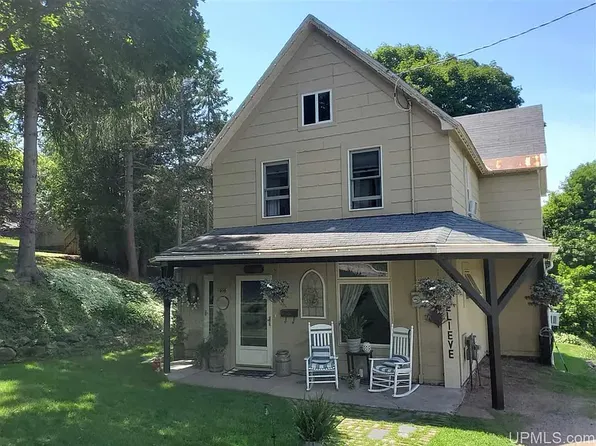 406 Huron St, Houghton, MI 49931
