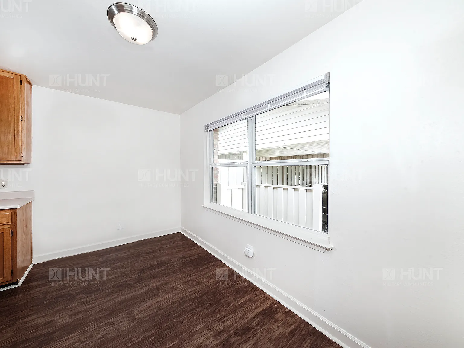 2 bed, 1120 sqft, $1,917 — Photo 3