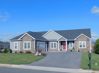 408 Peterson Ln, Waynesboro, VA 22980