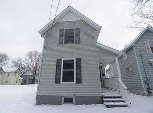 1235 Scott St, Davenport, IA 52803