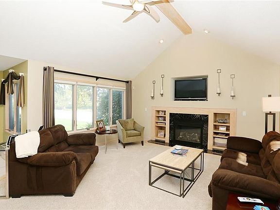 2nd image of 7366 Graydon Dr