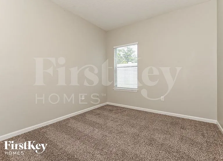 8906 Devon Pines Dr — Photo 11