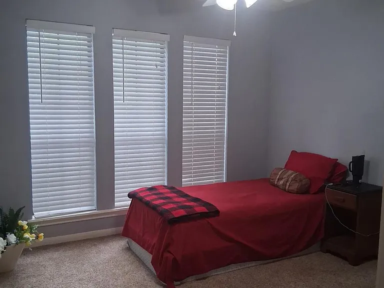 2232 Azalea Cir — Photo 19