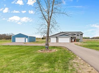 7711 Rolling Meadows Cir, Pine City, MN 55063