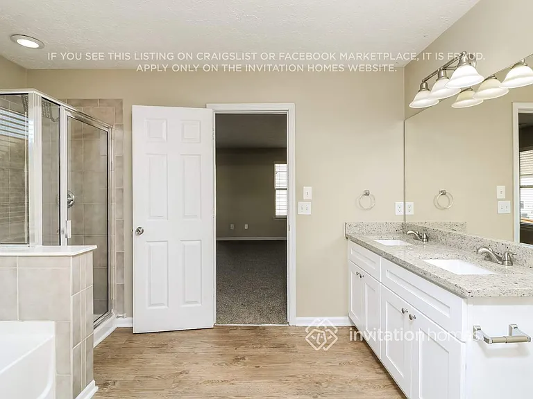 2718 Farmstead Ct — Photo 14