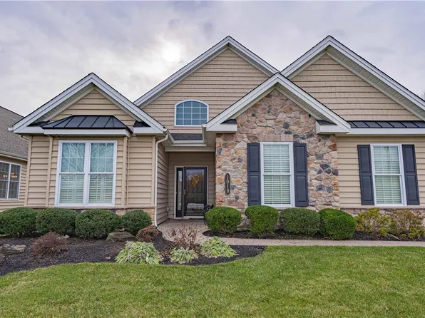 1019 Declaration Dr, Bethlehem, PA 18017