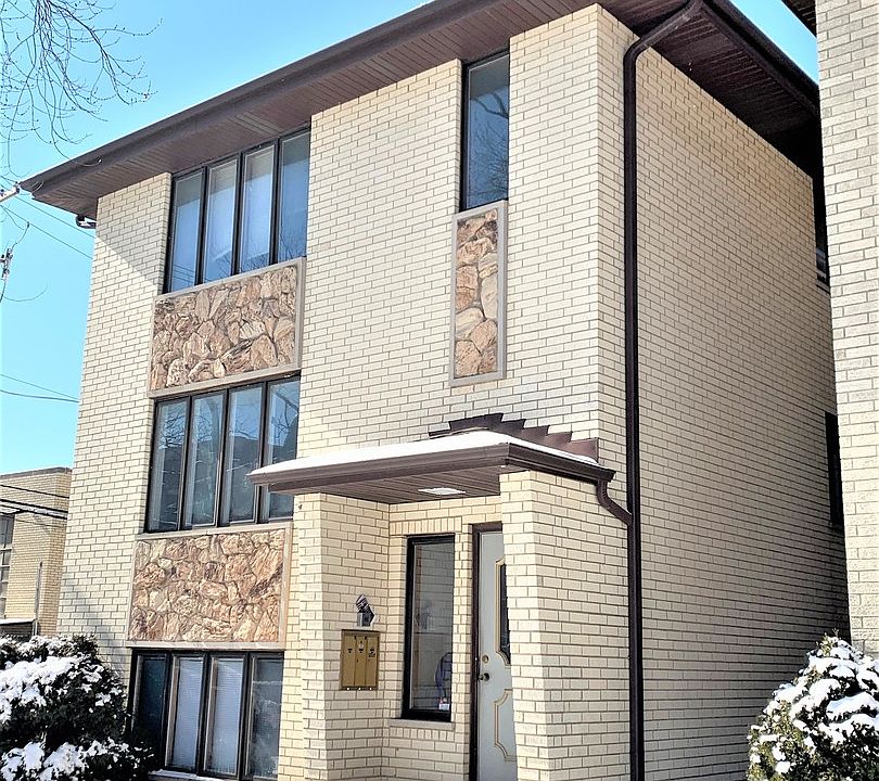 1st image of 2818 N Natoma Ave Unit 1
