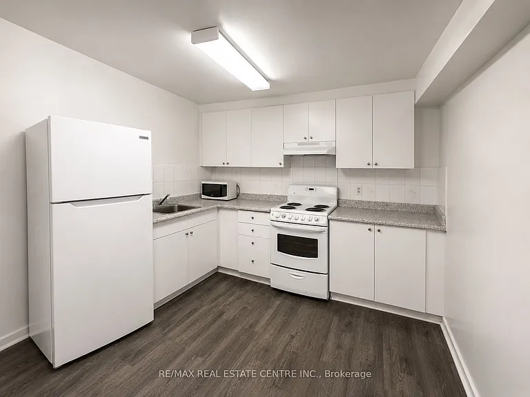4397 Guildwood Way — Photo 7