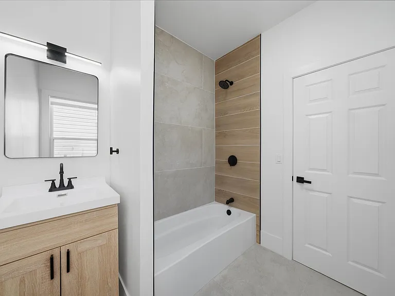 2954 N Elston Ave #1 — Photo 7