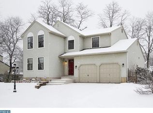10 Oakton Dr, Mantua, NJ