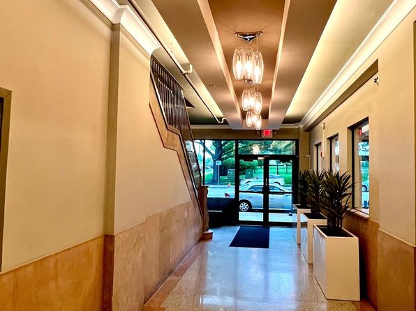 3535 Broadway Blvd APT 302