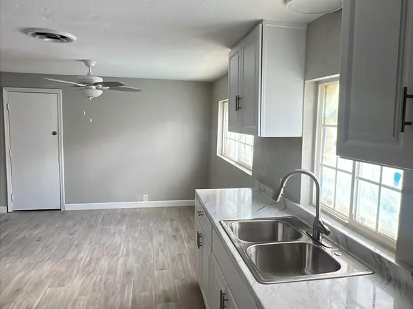 220 Adams St, Taft, CA 93268