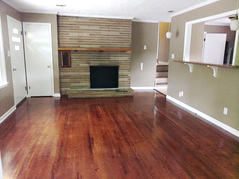 545 Meadow Dr — Photo 10