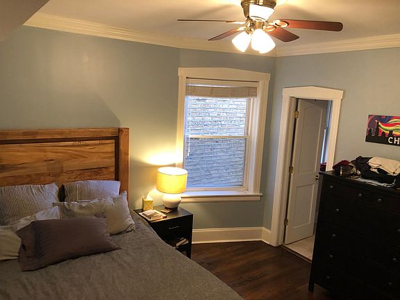 5th image of 4922 N Rockwell St APT 1S