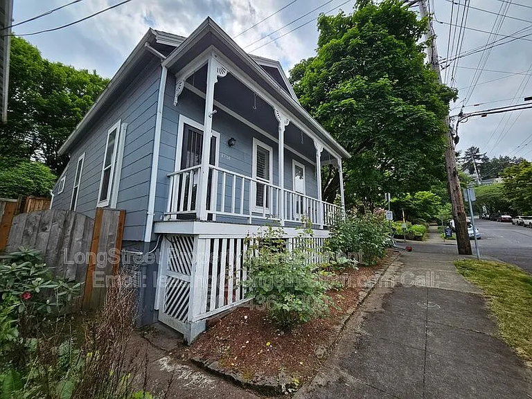 1734 SW Market St — Photo 30