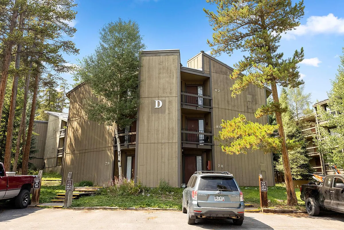 Building Photo - 1115 Ski Hill Rd #82