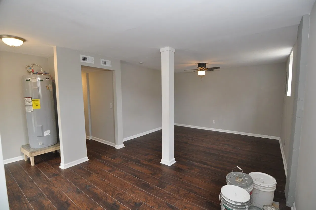 3 bed, 2.0 bath, 2295 sqft, $2,395 — Photo 4