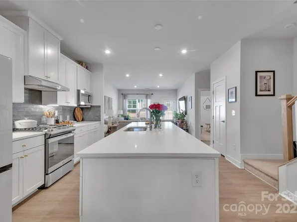 6278 Ashton Park Dr, Denver, NC 28037