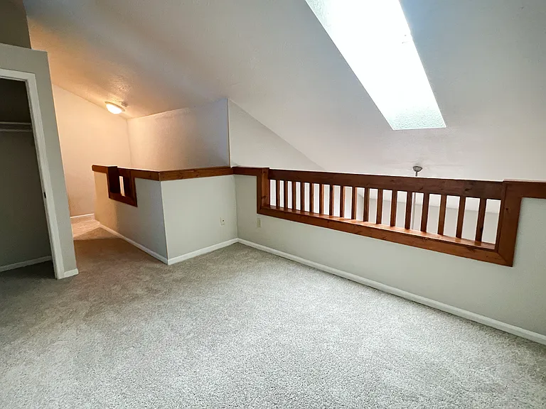 2550 N Limestone St — Photo 34