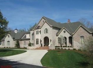 240 Conway Hill Rd, Saint Louis, MO 63141