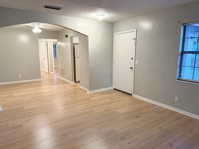 2 Pittman Cir — Photo 3