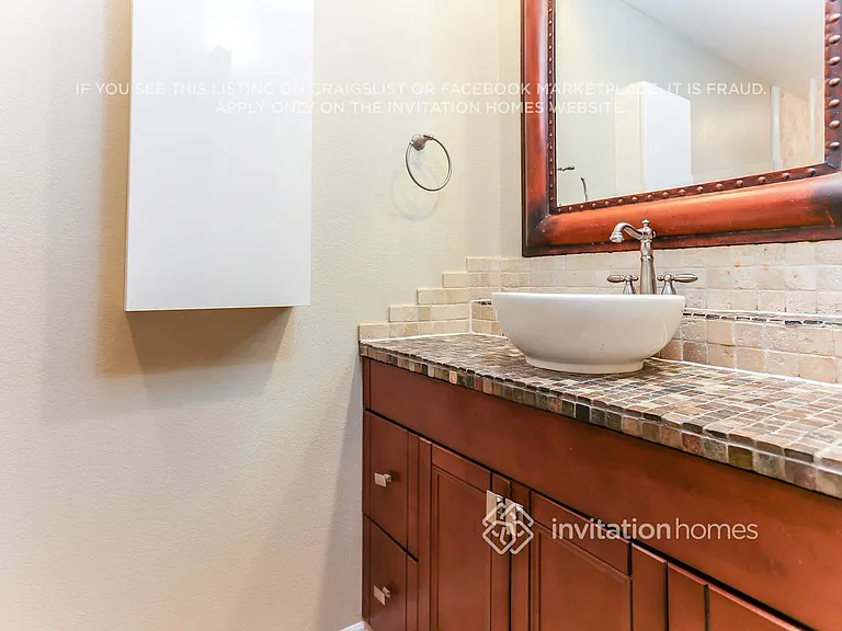 8410 NW 24th Pl — Photo 14