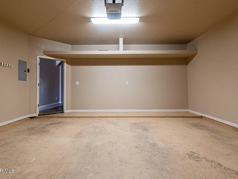 14301 High Rock Dr — Photo 20