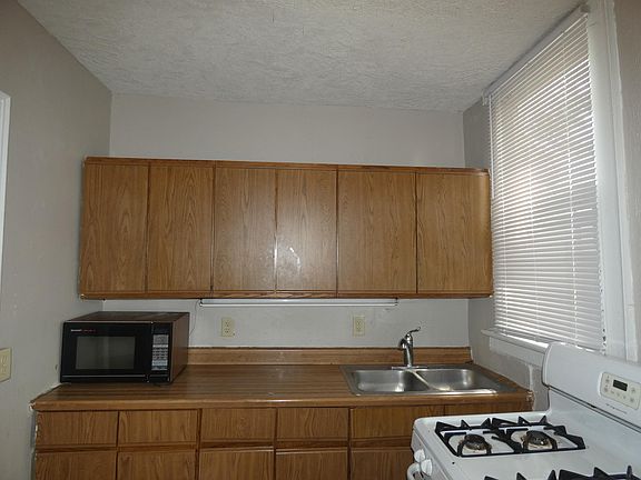 4th image of 55 W 10th Ave