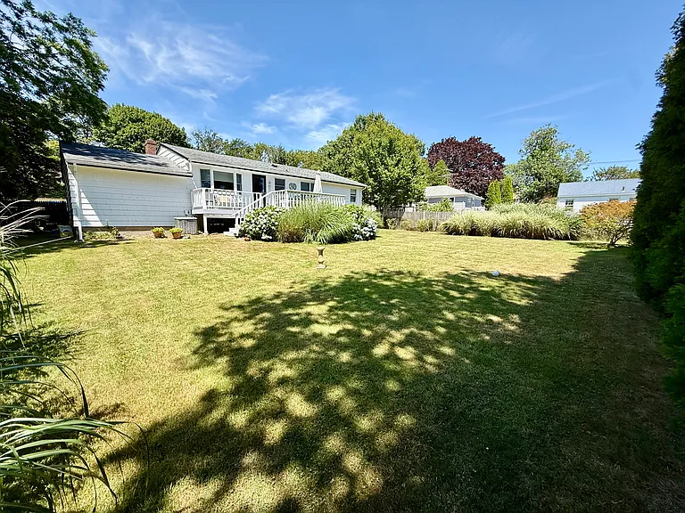 8 McCormick Rd — Photo 25