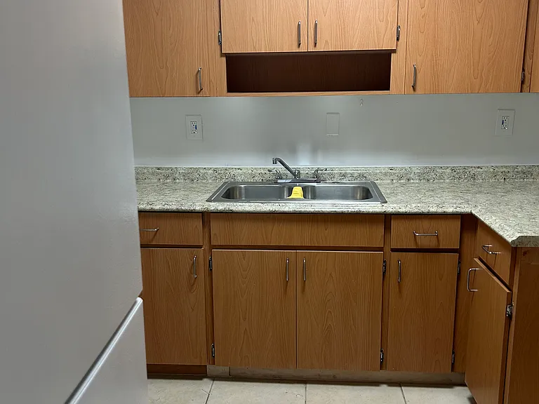 5634 NW 27th Ct — Photo 5