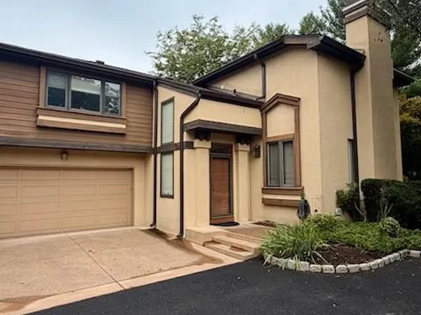 426 Sayre Dr, Princeton, NJ 08540