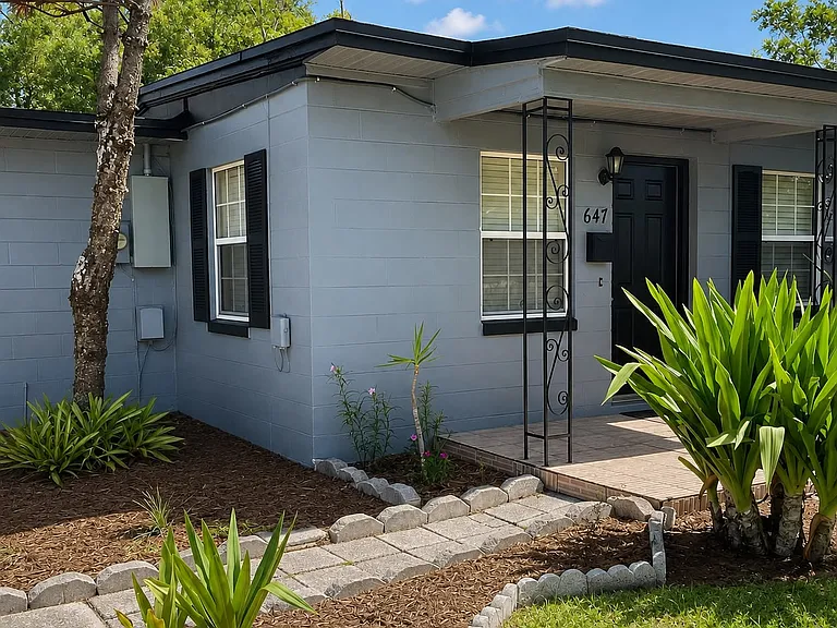 647 San Juan Blvd — Photo 3